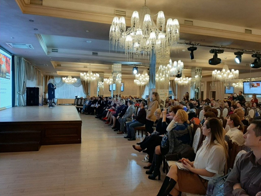 Заходи проєкту — велика конференція